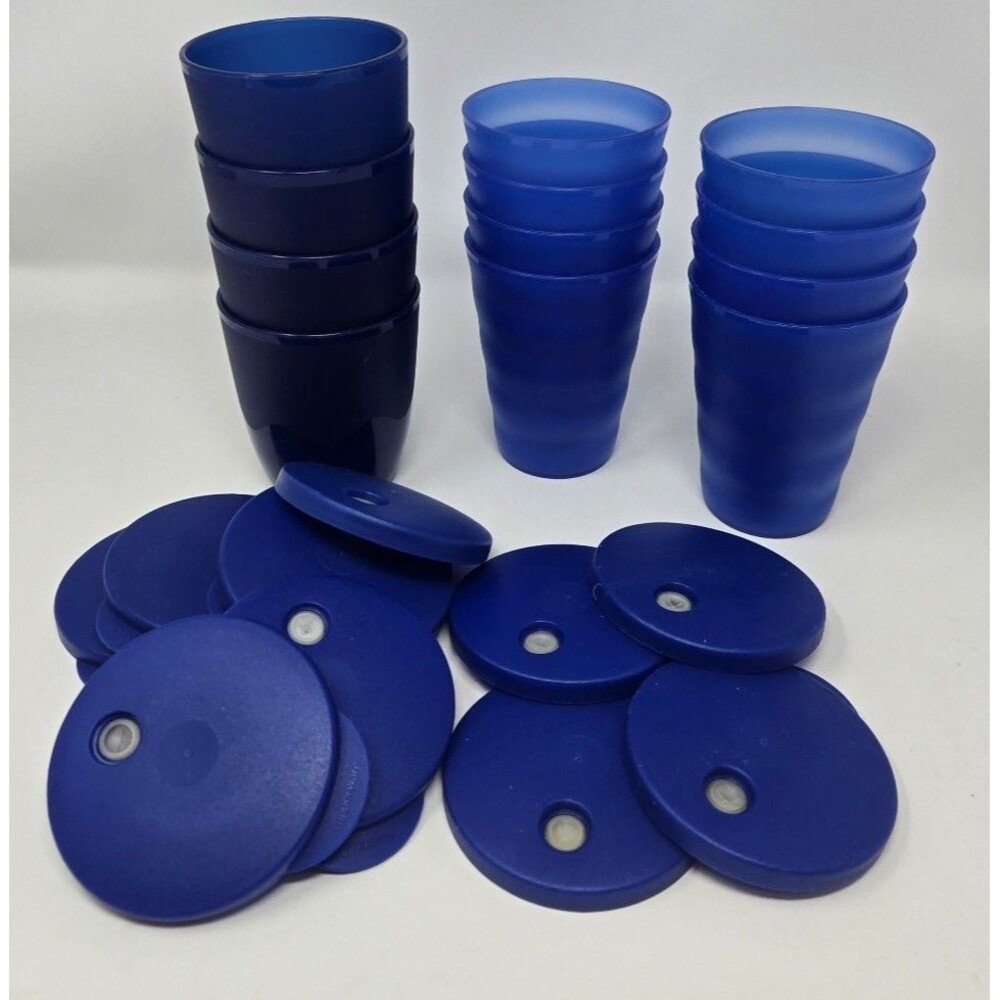 VINTAGE TUPPERWARE BLUE DRINKWARE DRINKING GLASSES LOT OF 24 CUPS & LIDS